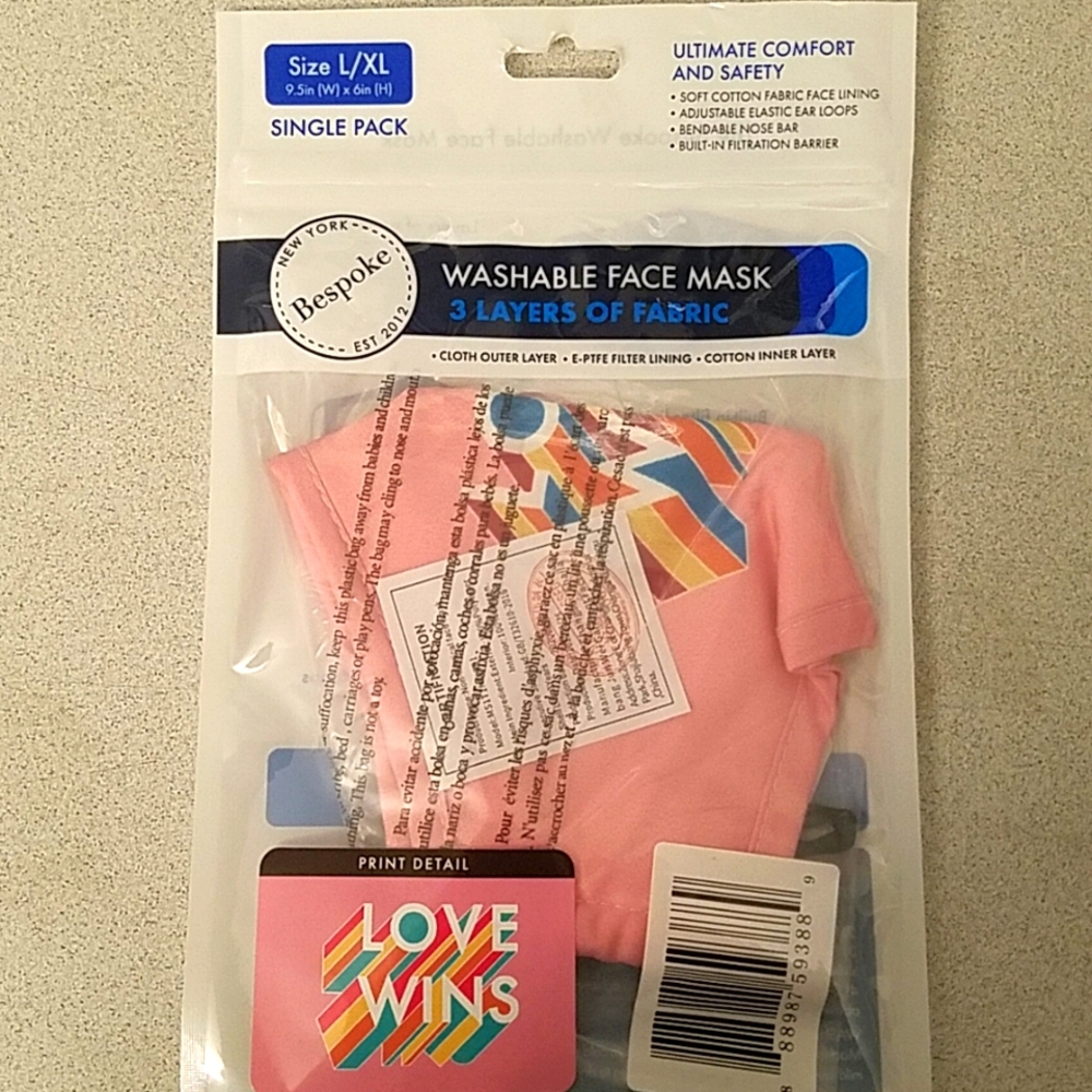 🆕️ Bespoke Washable face mask "Love Wins" L/XL